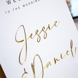 White Acrylic Wedding Welcome Sign With 3D Gold Mirror Names RYK086