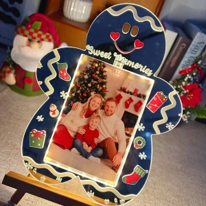 Light-Up Gingerbread Picture Frame  C Fun and Festive LED Frame for Holiday Photos GLS0014