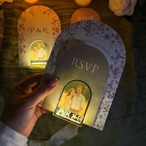 Arched Flat Invitation Set with Illuminated Photo Tag RACRL040