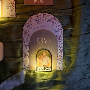 Arched Flat Invitation Set with Illuminated Photo Tag RACRL040
