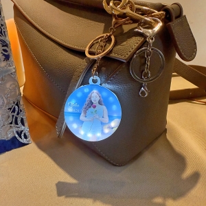 LED Round Acrylic Photo Keychains for Quincea?era RFGT033