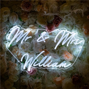 Vibrant Mr&Mrs neon, personalized with your family name RFGBC038