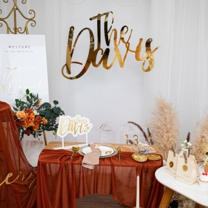 Acrylic Gold Mirror Last Name Wedding Backdrop Name Sign RNSH003
