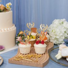 Classic Monogram Gold Mirror Cake Topper CNST004